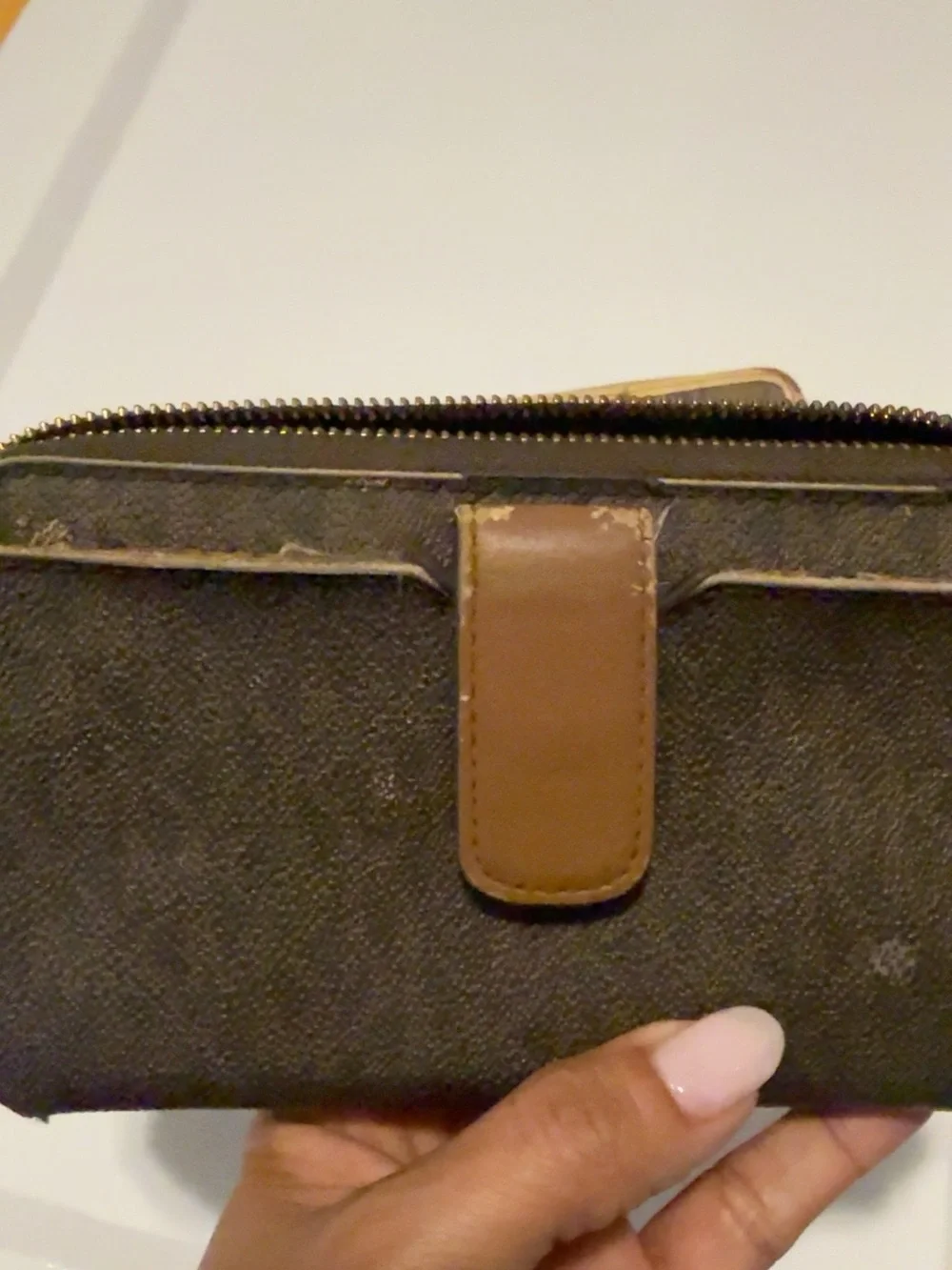Michael Kors sleek zip
